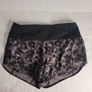 Athleta Athletic Shorts Small Running Free Camo Printed 3.5" Lined